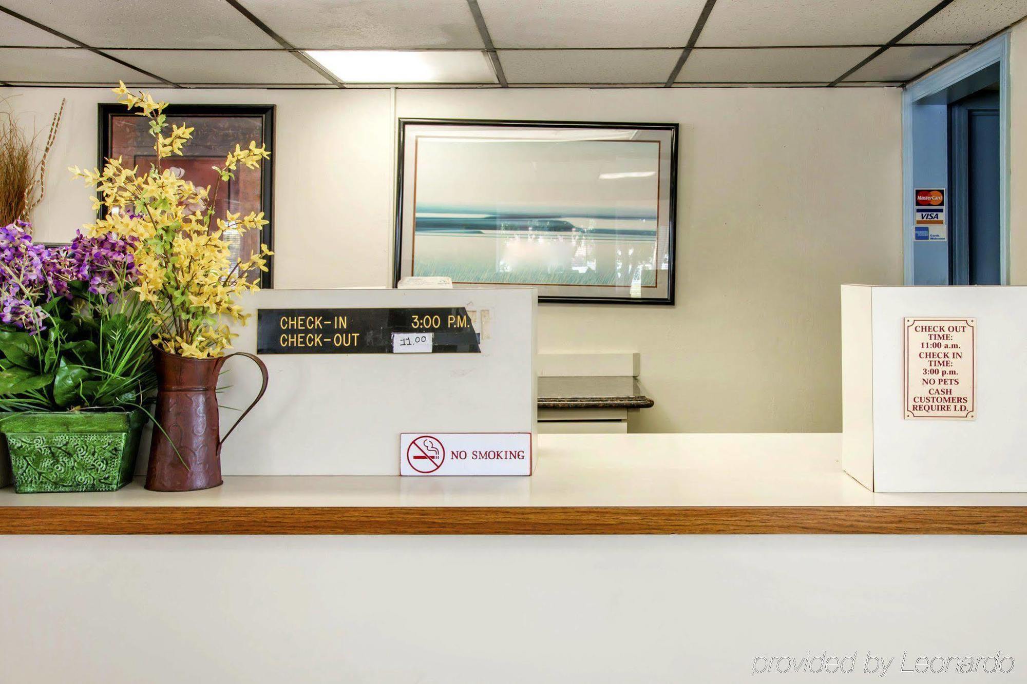 Econo Lodge Battle Creek Bagian luar foto
