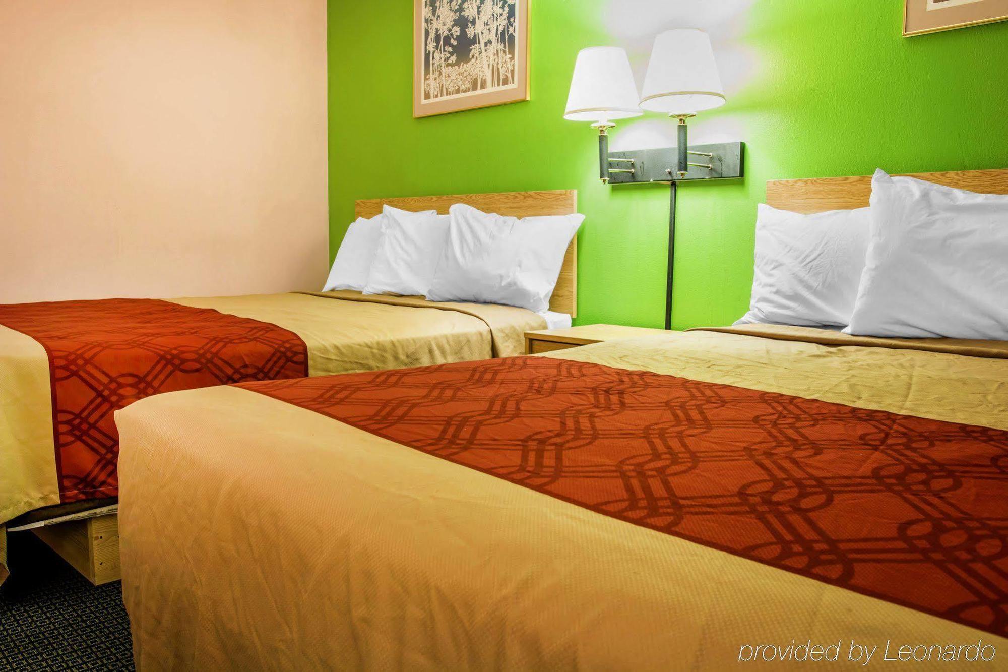 Econo Lodge Battle Creek Bagian luar foto